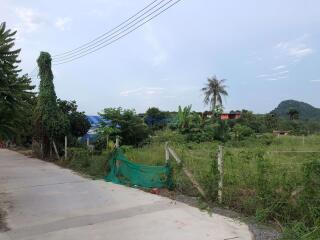 Land available in Bang Saray L010238