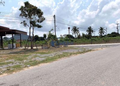 Land available in Bang Saray L010238