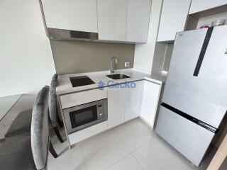 1 Bedroom Condo in The Riviera Wong Amat Beach Wongamat C010226