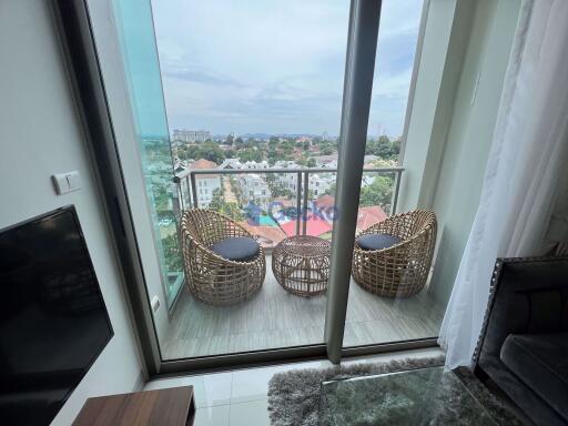 1 Bedroom Condo in The Riviera Wong Amat Beach Wongamat C010226