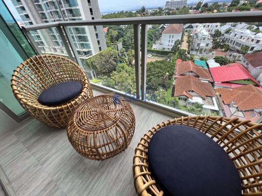 1 Bedroom Condo in The Riviera Wong Amat Beach Wongamat C010226