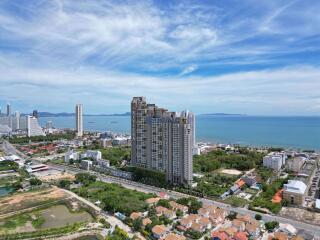 1 Bedroom Condo in The Riviera Jomtien Jomtien C010224