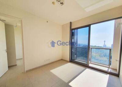 2 Bedrooms Condo in Unixx South Pattaya South Pattaya C010205