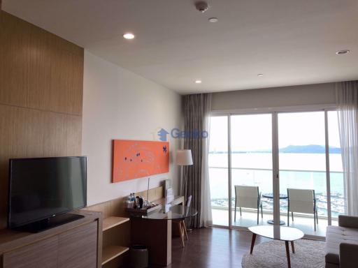 Studio Condo in Movenpick White Sand Beach Pattaya Na Jomtien C010204