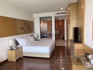 Studio Condo in Movenpick White Sand Beach Pattaya Na Jomtien C010204