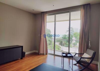 1 Bedroom Condo in The Cove Pattaya Wongamat C010192