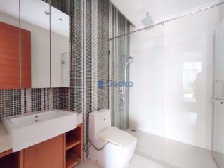 1 Bedroom Condo in The Cove Pattaya Wongamat C010192