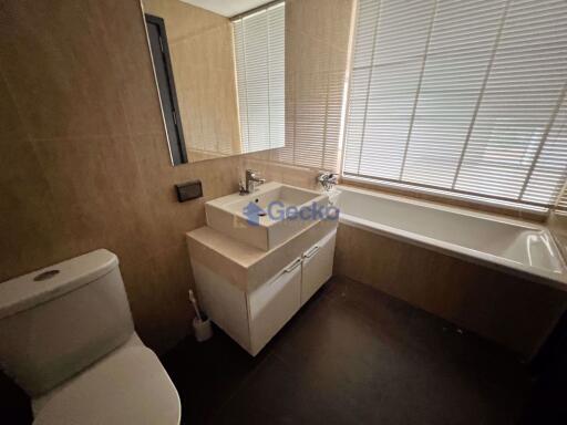 1 Bedroom Condo in The Elegance Pratumnak C010188