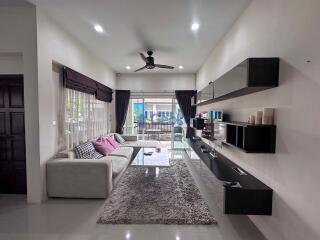 3 Bedrooms House in Ratanakorn Village 17 East Pattaya H008853