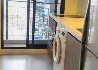 Studio 30 SQ.M Urbano Absolute Sathon-Taksin