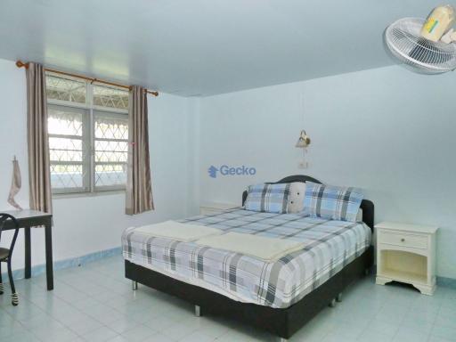 10 Bedrooms bed in House in South Pattaya H008961