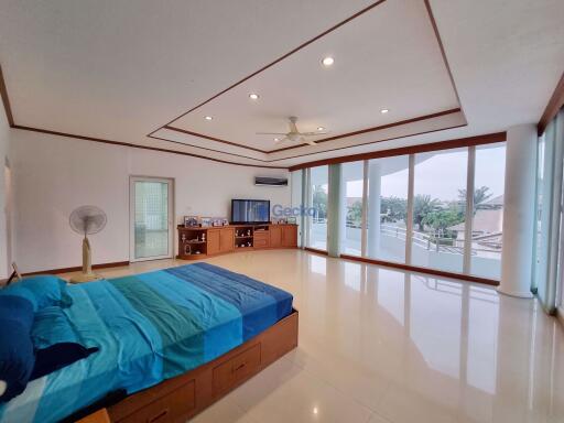 3 Bedrooms House in El Grande East Pattaya H010039