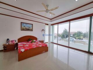 3 Bedrooms House in El Grande East Pattaya H010039