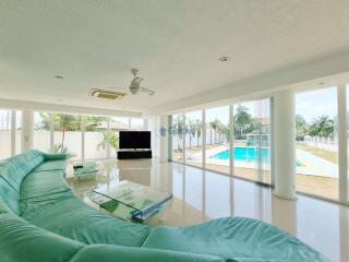 3 Bedrooms House in El Grande East Pattaya H010039