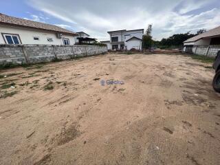 Land available in Huay Yai L010120