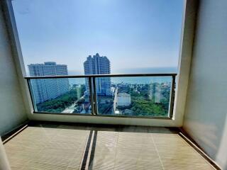 2 Bedrooms Condo in The Riviera Jomtien Jomtien C009709