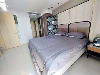 2 Bedrooms Condo in The Riviera Jomtien Jomtien C009709