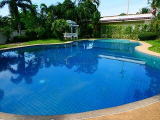 6 Bedrooms House East Pattaya H009602