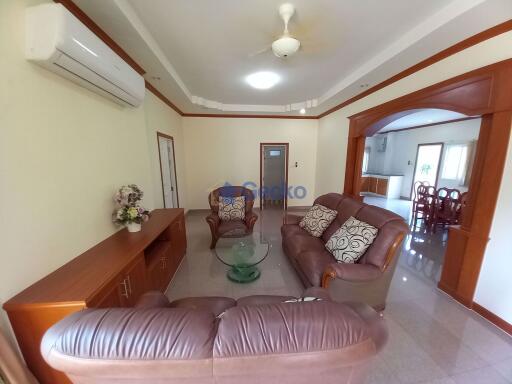 6 Bedrooms House East Pattaya H009602