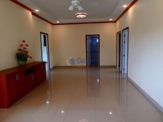 6 Bedrooms House East Pattaya H009602