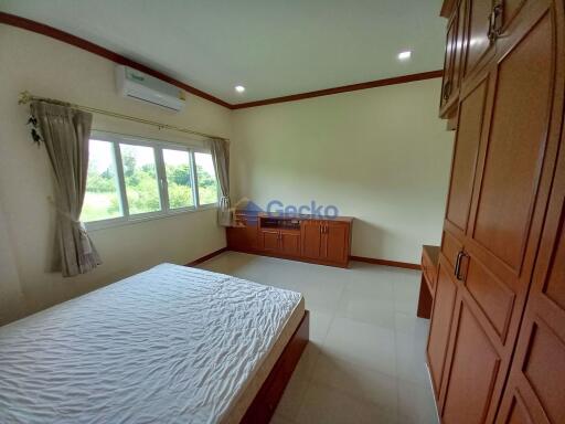 6 Bedrooms House East Pattaya H009602