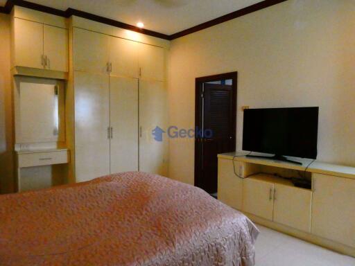 6 Bedrooms House East Pattaya H009603