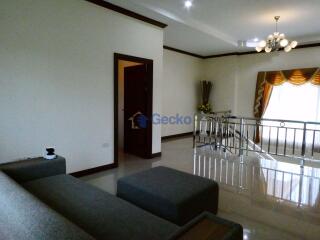 6 Bedrooms House East Pattaya H009603