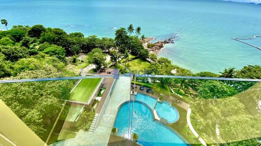 3 Bedrooms Condo in The Cove Pattaya Wongamat C010113