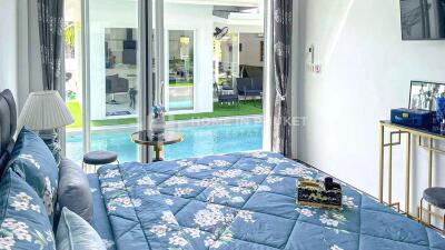Chic 5-Bed Pool Villa in Rawai