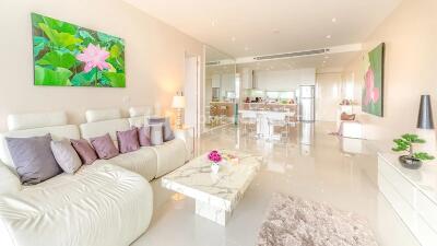 Freehold 2-Bed Condo near Surin Beach