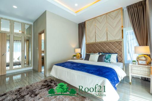 Brand New Pool Villa 5 bedroom, fully furnished Near the beach For Sale, Pattaya  OP-0010Y 5BR