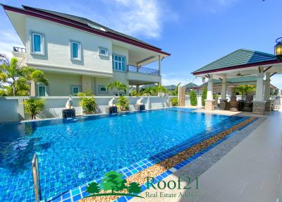 Brand New Pool Villa 5 bedroom, fully furnished Near the beach For Sale, Pattaya  OP-0010Y 5BR