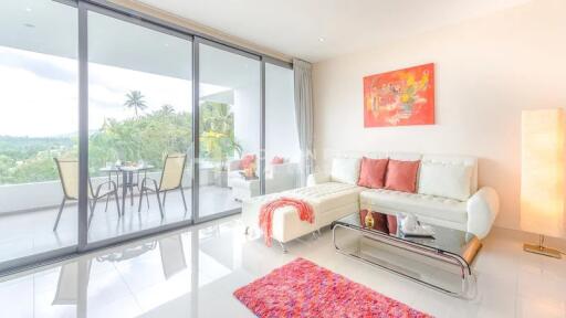 Freehold 1-Bed Condo near Surin Beach