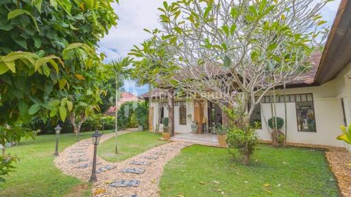 Spacious Thai-Style Villa with Solar System