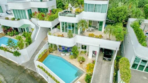 Three-Storey Pool Villa in Chalong