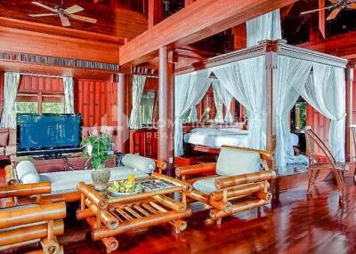 Luxury 7-Bed Vacation Villa in Kamala