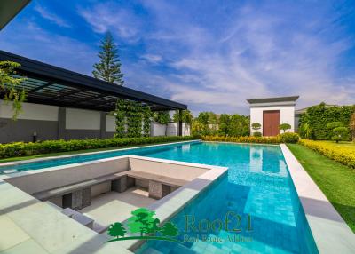 The Epitome of Luxury living in Pattaya, Thailand - The Stunning 8BR/10BTH Pool Villa   S-0549Y