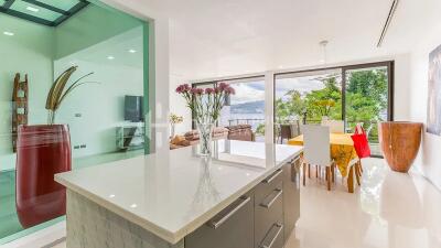 Sea View 3-Bed Villa Overlooking Patong