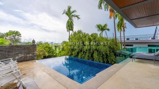 8 Bedrooms Loft-style Pool Villa in Rawai