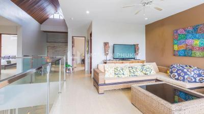 8 Bedrooms Loft-style Pool Villa in Rawai