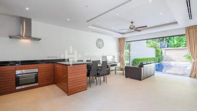 Modern 2-Bed Pool Villa in Bangtao