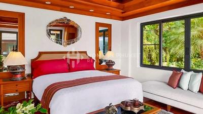 Oceanfront 4-Bed Pool Villa in Kata