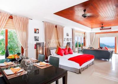 Incredible 10-Bedroom Villa on Surin Hill