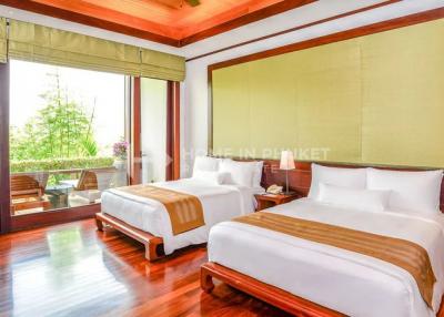 Luxurious 6-Bed Sea View Villa in Kamala
