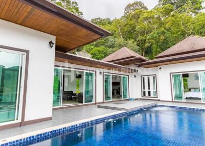 Modern 4-Bed Sea View Pool Villa in Kamala