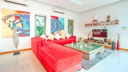 Contemporary 3-Bed Pool Villa in Nai Harn