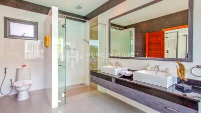 Contemporary 3-Bed Pool Villa in Nai Harn