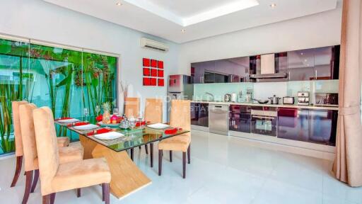 Modern 3-Bed Pool Villa in Sai yuan