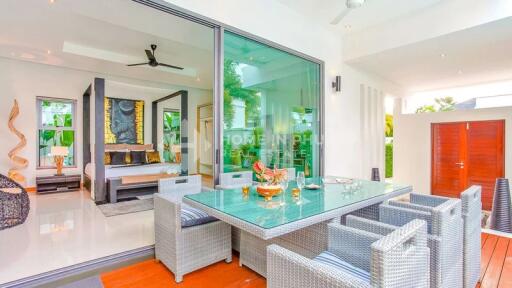 Modern 3-Bed Pool Villa in Sai yuan