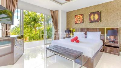 Modern 4-Bed Hillside Villa in Chalong